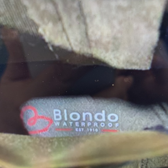 Blondo Dahlia Waterproof Booties - Picture 8 of 8